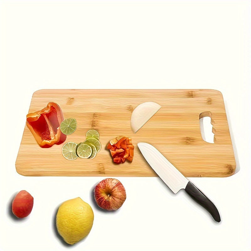 3 pieces of bamboo cutting boards ideal for chopping, slicing and serving meat, cheese, bread, vegetables and fruits. Perfect for home, dormitory or kitchen use, these cutting boards make great gifts for family members and are perfect for Christmas.