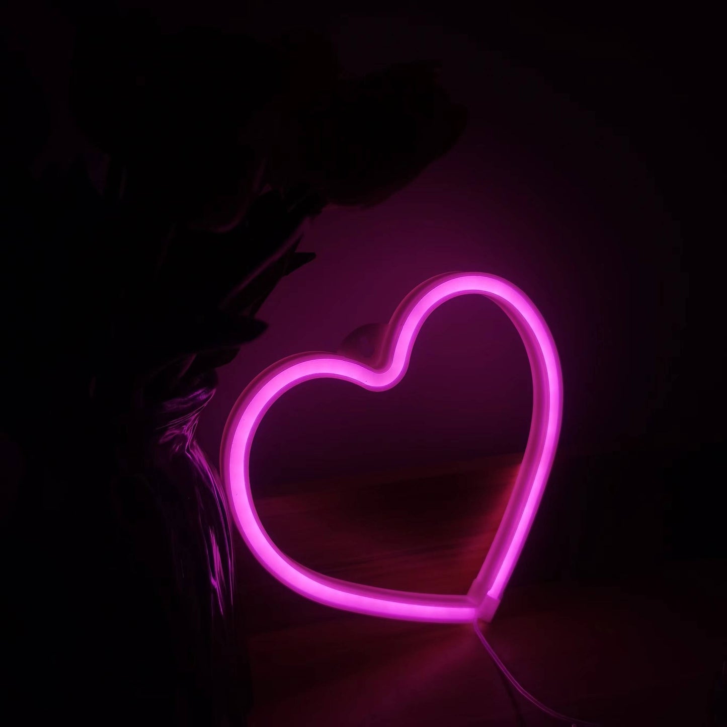 Heart-shaped PhantasyStar neon light, USB or battery powered, 36V decorative lamp for home, ideal gift for Valentine's, Father's Day, Mother's Day, spring, or summer.