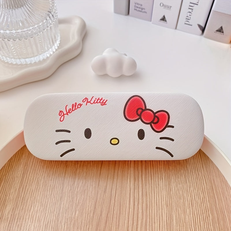 Sanrio ning Hello Kitty va Kuromi qahramonlari bilan bezatilgan zamonaviy ko'zoynak qutisi, chizishlardan himoya qilish uchun mo'ljallangan, ayollar uchun ideal, mustahkam sun'iy charm materialidan tayyorlangan.