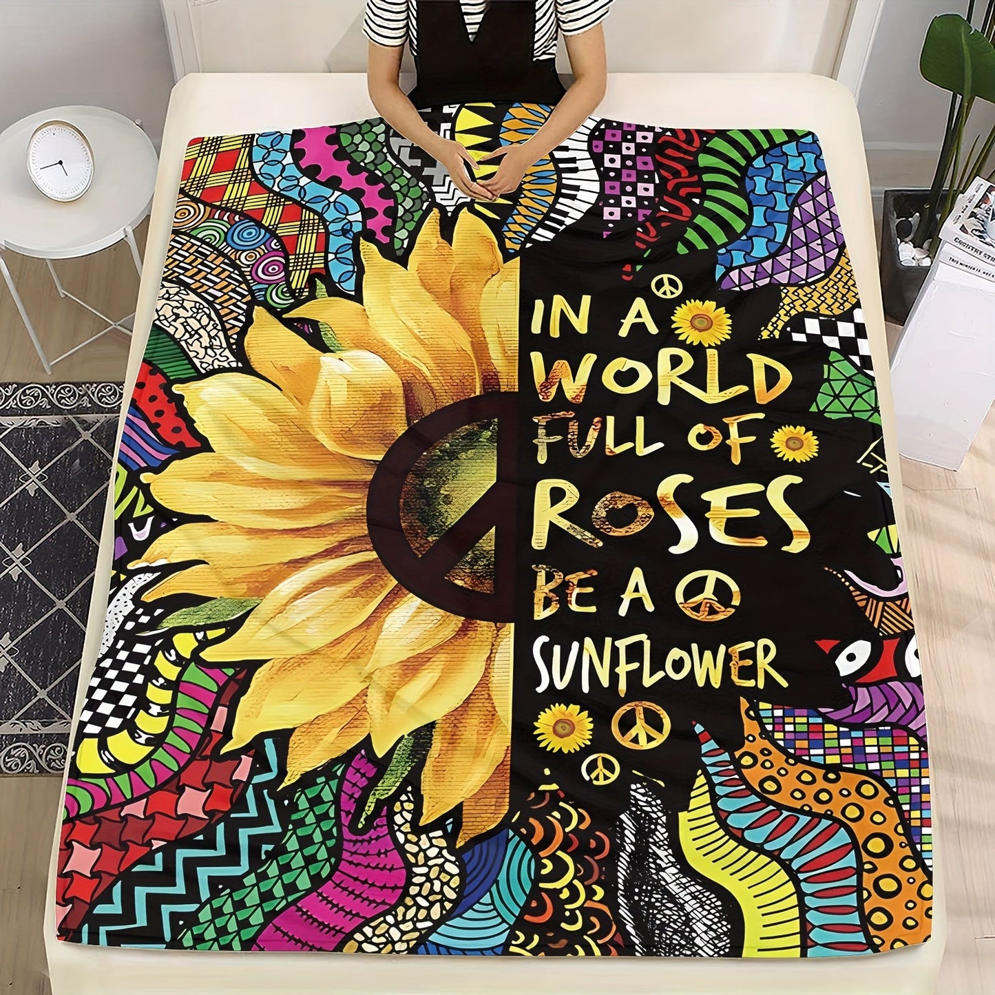 One piece of a modern style sunflower print flannel fleece throw blanket. This cozy and soft blanket is perfect for use on the sofa, at home, in the office, on the bed, camping, or while traveling. Suitable for all seasons, this multi-purpose blanket