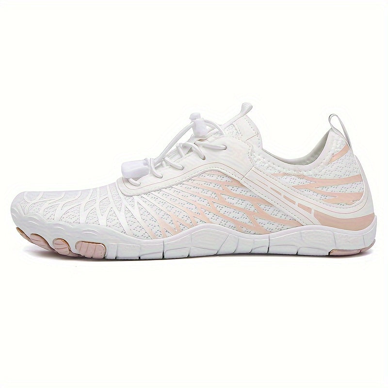 Five-toed trail running shoes for women, suitable for outdoor activities and water sports.