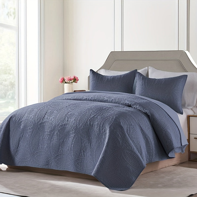 3-Piece ultrasonic bedspread set with modern style decor, made of soft, breathable polyester. Includes 1 quilt and 2 pillowcases, machine washable.