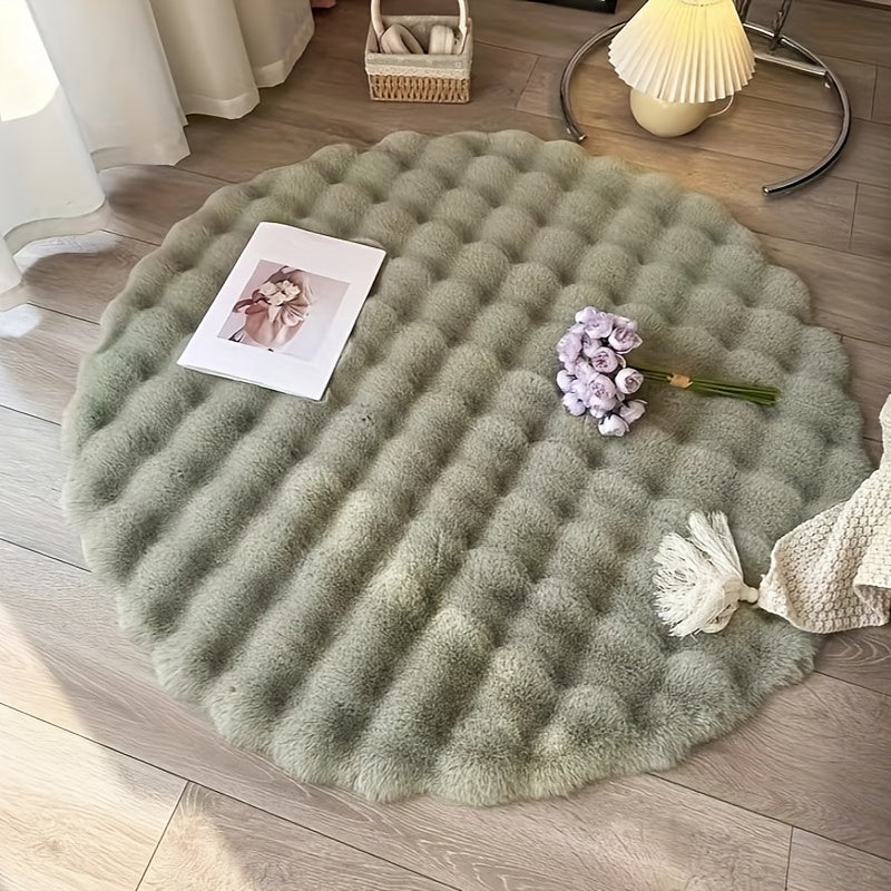 One piece of round fluffy faux rabbit fur rug pad, made of lightweight machine washable polyester with a non-slip polypropylene backing. This low pile solid color accent mat is suitable for the living room or bedroom, and perfect for home decor during