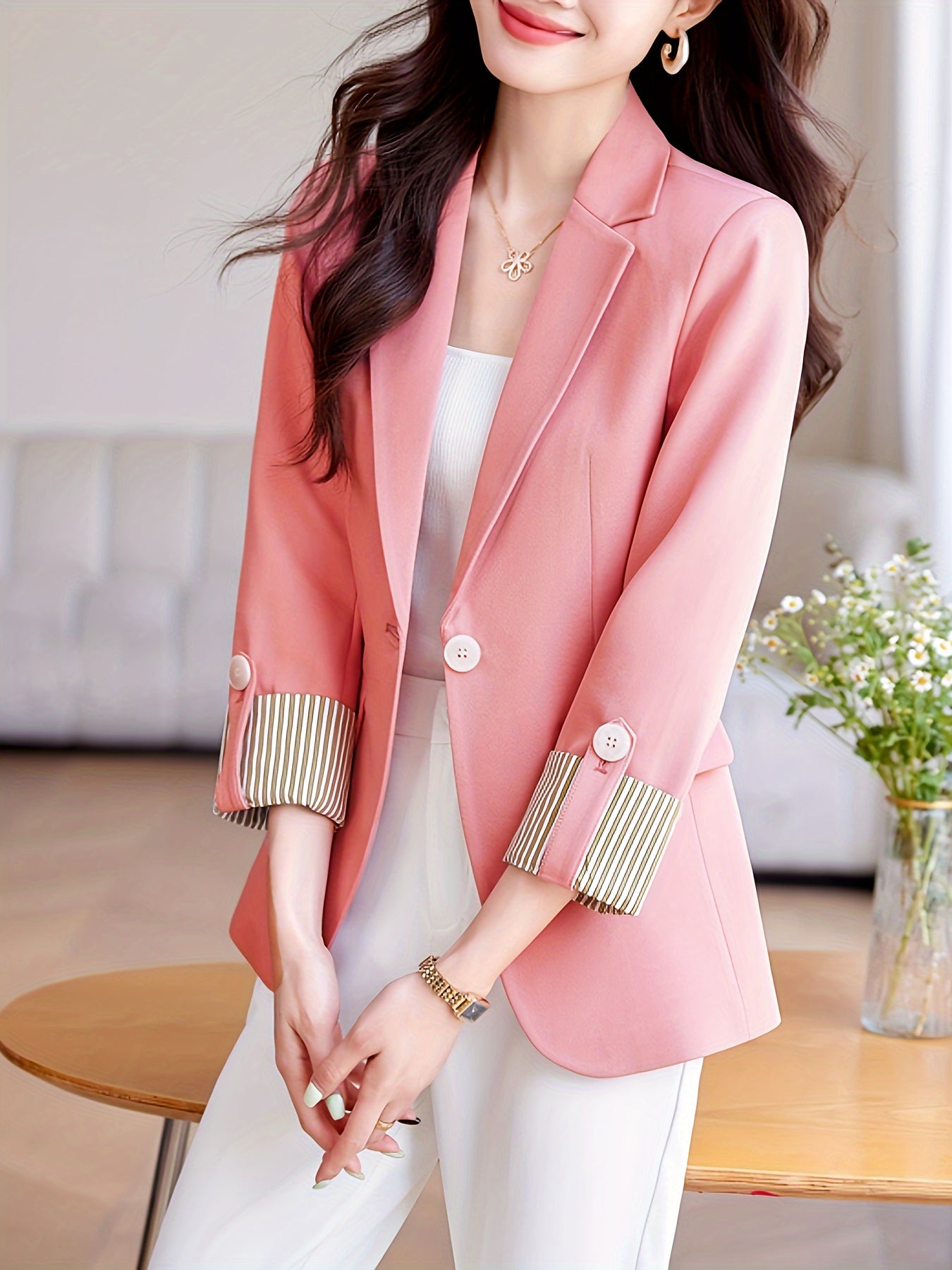 Stylish roll-up sleeve blazer for women, solid color with pockets, machine washable, ideal for fall & winter.