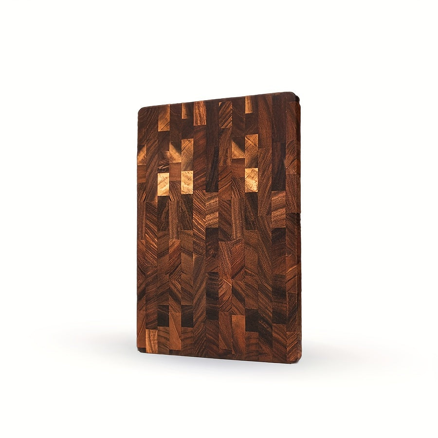 This black walnut wood chopping board is made from North American wood and comes in a large size measuring 40x15.5x2.5cm (28x11.02in) and weighing 1.68kg.