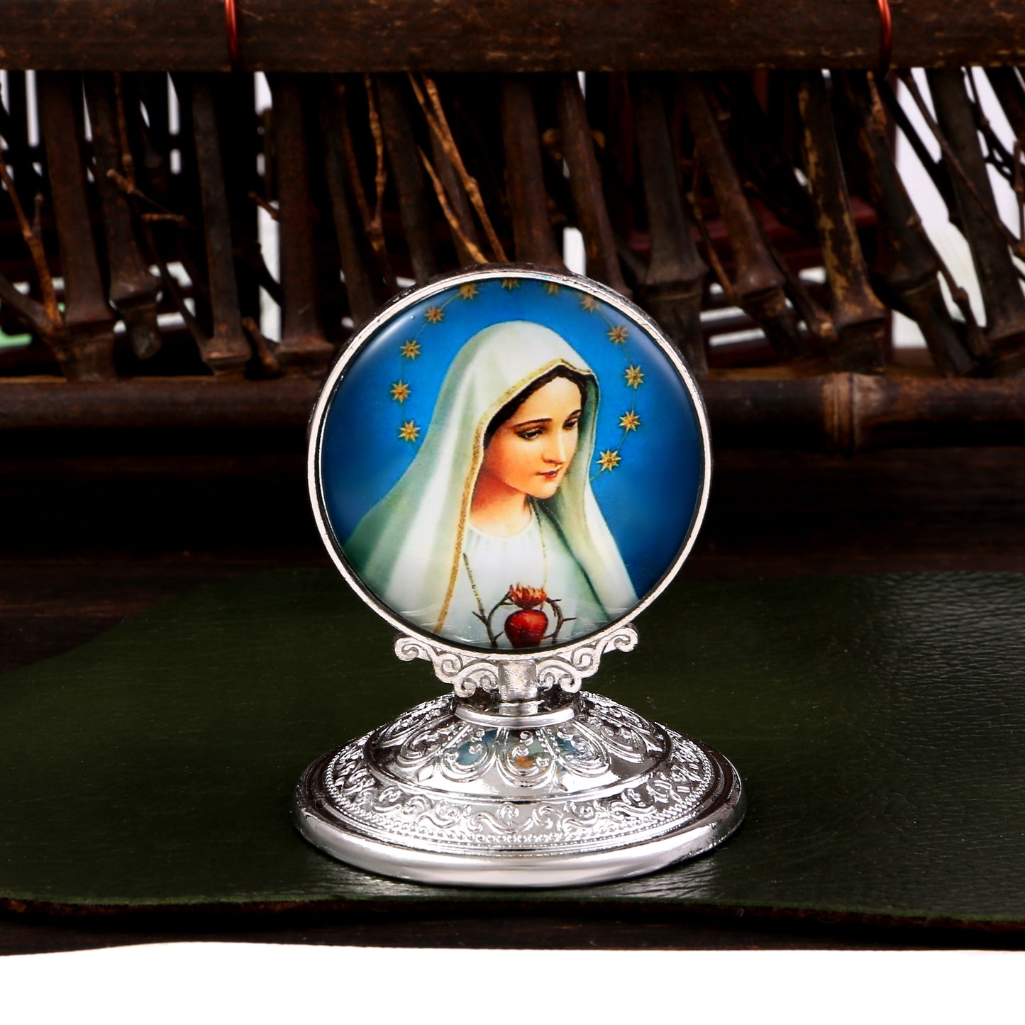 1 piece of religious ornamentation, including antique church decorations, Virgin Mary figurine, and zinc alloy home decor.