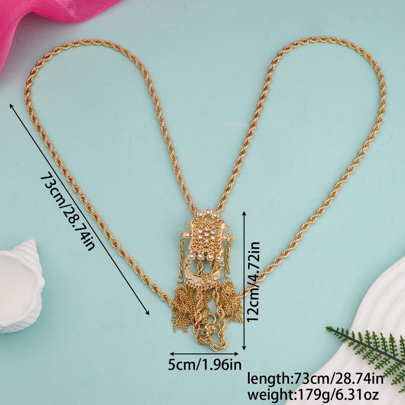 Ajoyib Vintage-uslubidagi Uzoq Marjon, porloq Rhinestone tassel pendanti bilan - to'y va tadbirlar uchun ideal.