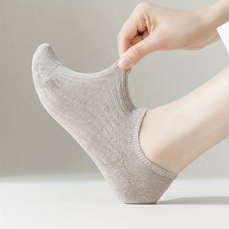 5 pairs of non-slip invisible socks for women.