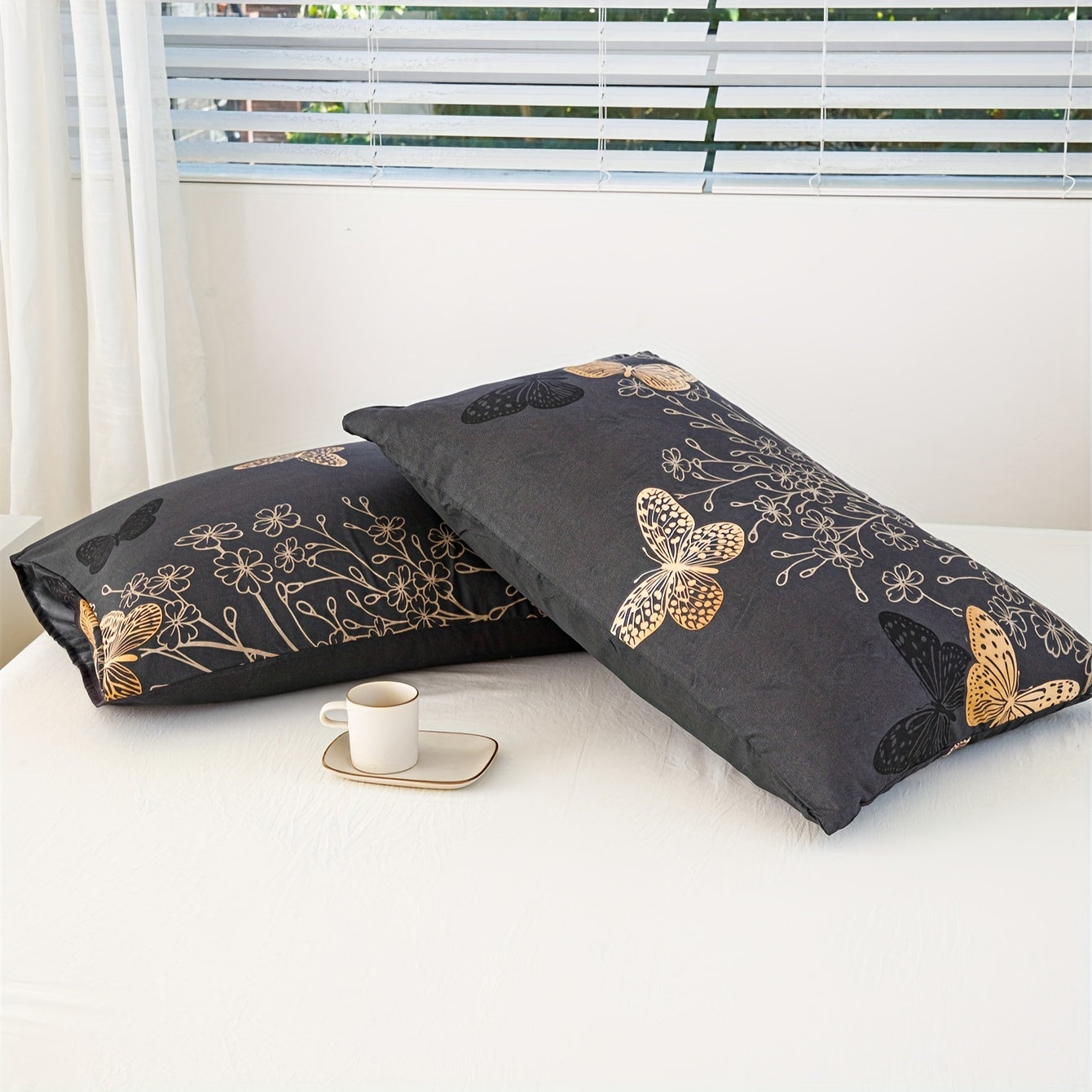 Choose from multiple sizes of these soft and comfortable polyester pillowcases, featuring a golden butterfly print. Perfect for adding a touch of elegance to your bedroom decor.