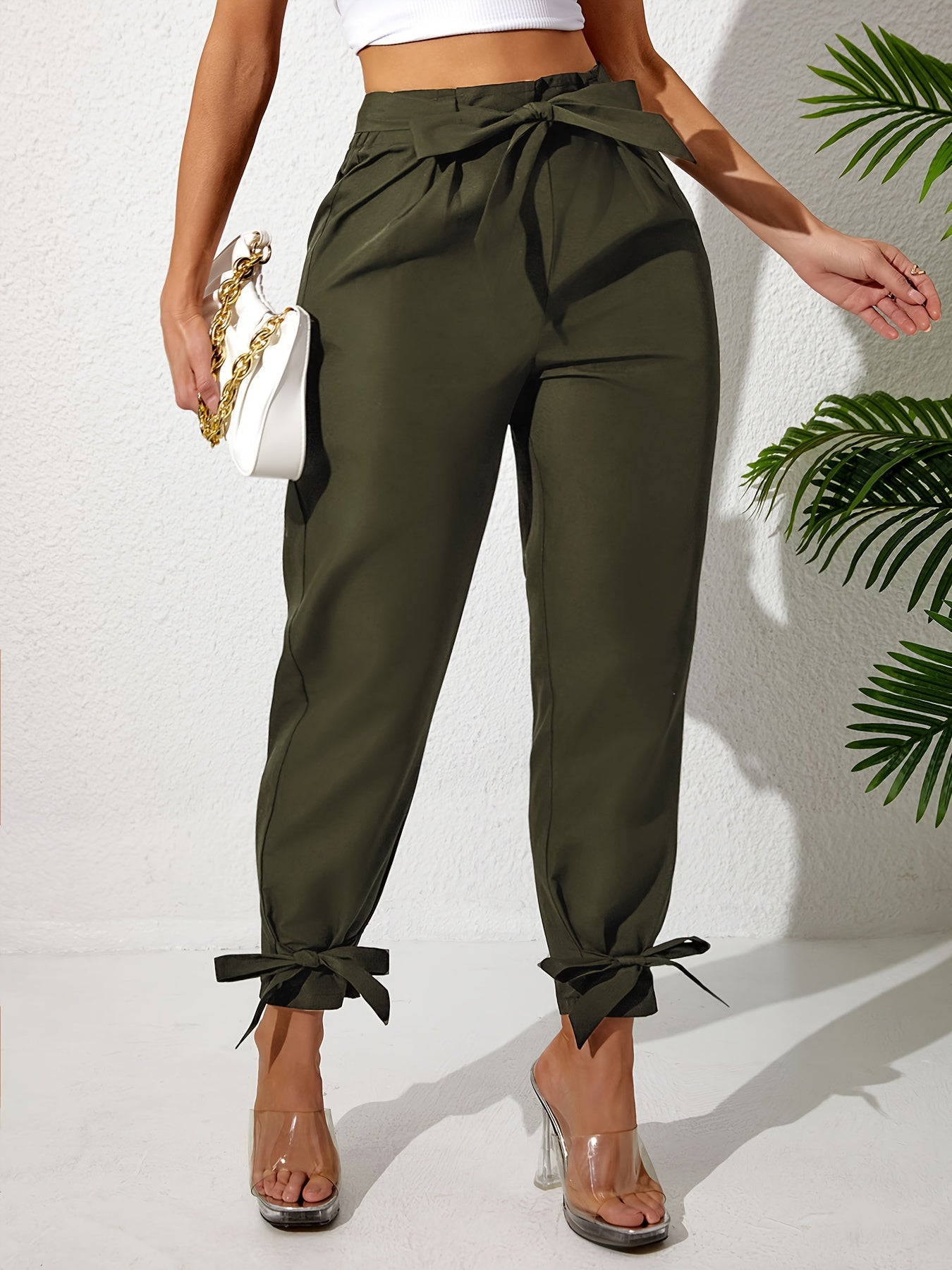 Solid straight leg pants with elastic drawstring waist and elegant bow detail. Perfect for spring and summer in plus size.