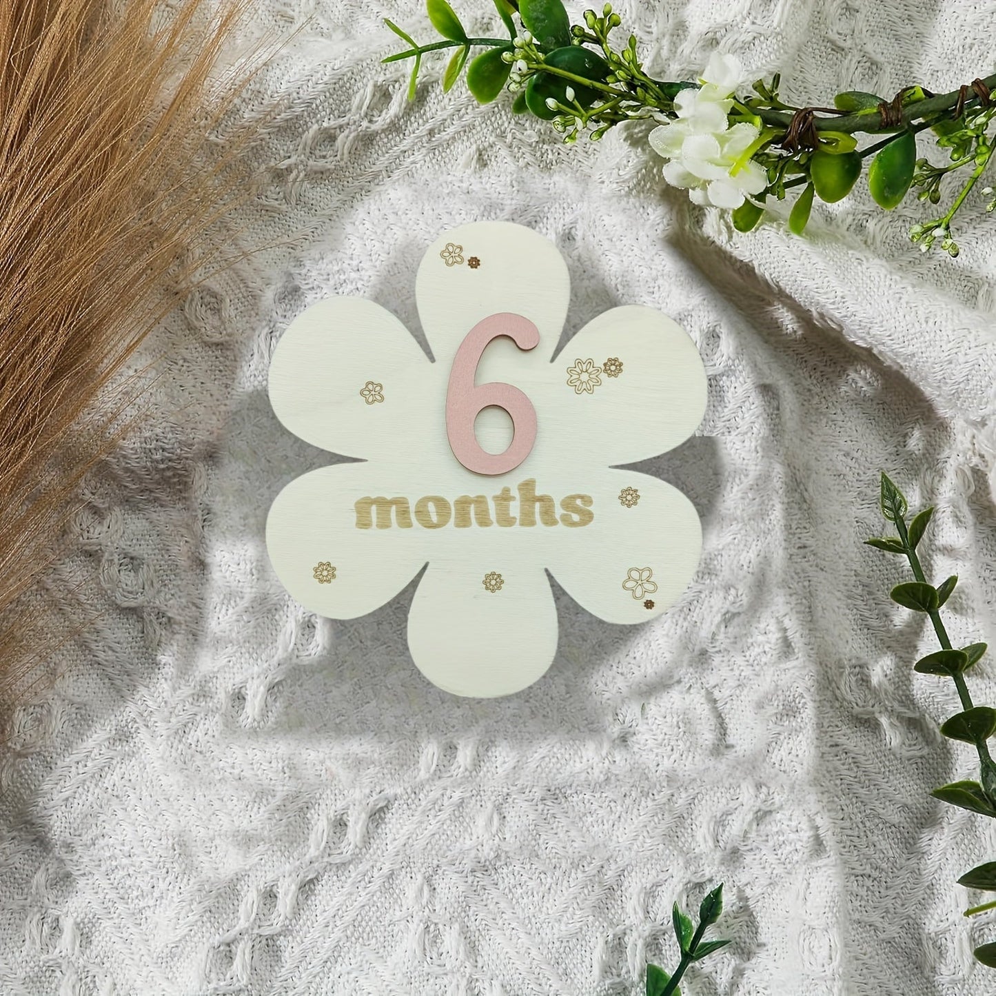 Wooden milestone birth sign, creative milestone card, first year growth card, photography milestone card, pregnancy journey milestone markers for photo props - the perfect holiday gift.