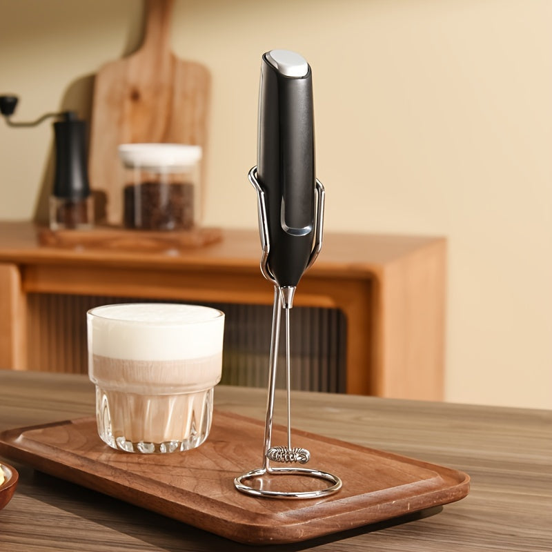 The CLITON Electric Milk Frother is a handheld, battery-powered foam maker perfect for creating coffee, cappuccinos, and lattes with ease. Ideal for latte art and use in the kitchen, this wireless frother is powered by AA batteries.