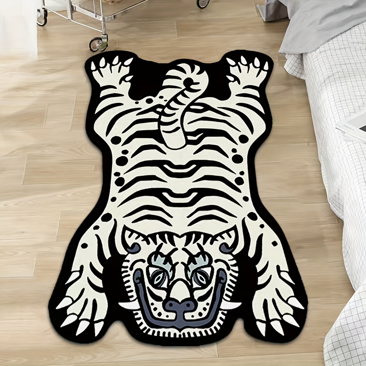 This Short-Haired Exquisite Faux Cashmere White Tiger Rug is a unique and creative home decor piece ideal for the bedroom, living room sofa, bathroom, bedside, and entrance. Made with care at 950G/㎡, it offers a luxurious and comfortable feel that is