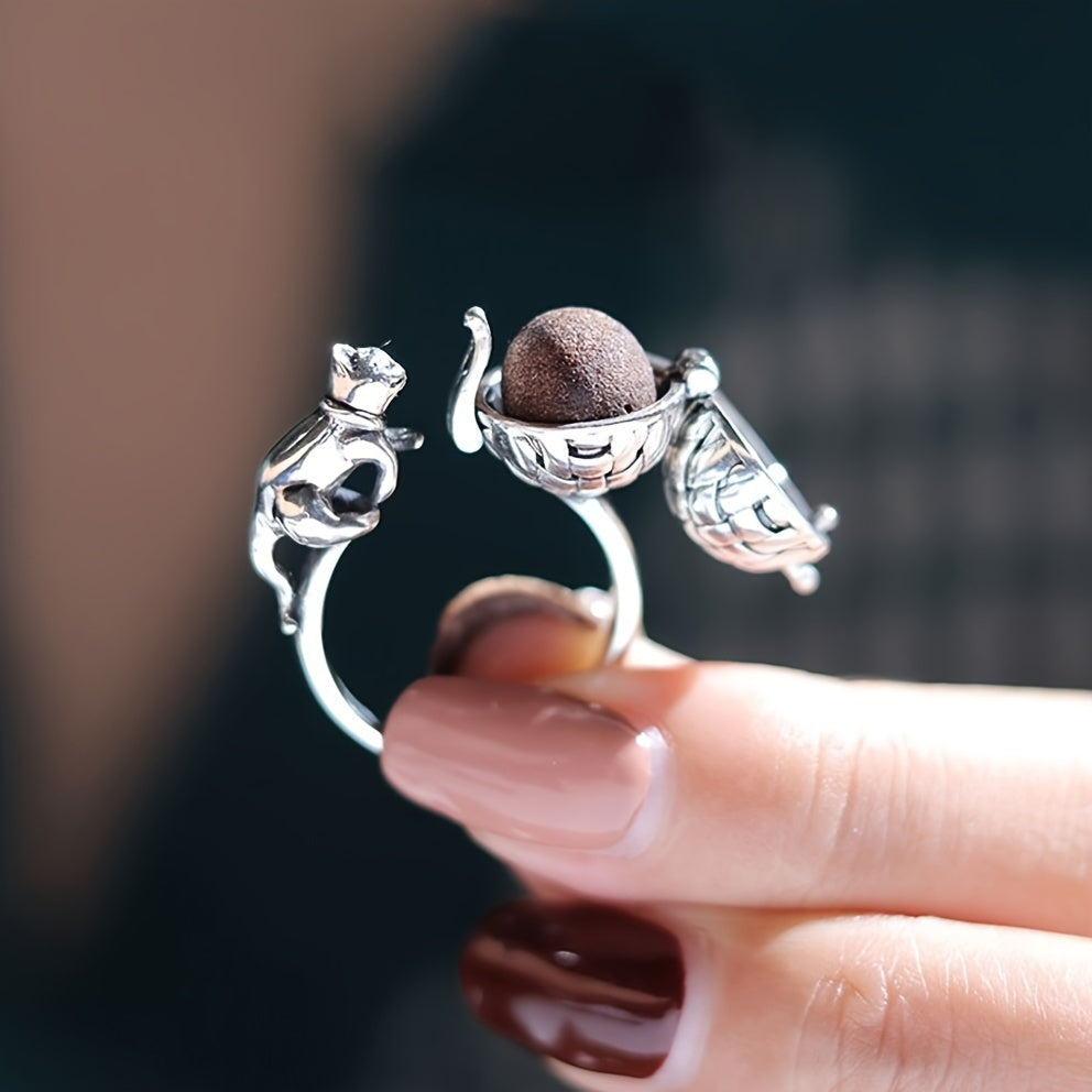 Charming Vintage-Inspired Lucky Cat Ring - Adjustable, Openable Style with Aromatherapy Element, Stylish Alloy Accessory for Women