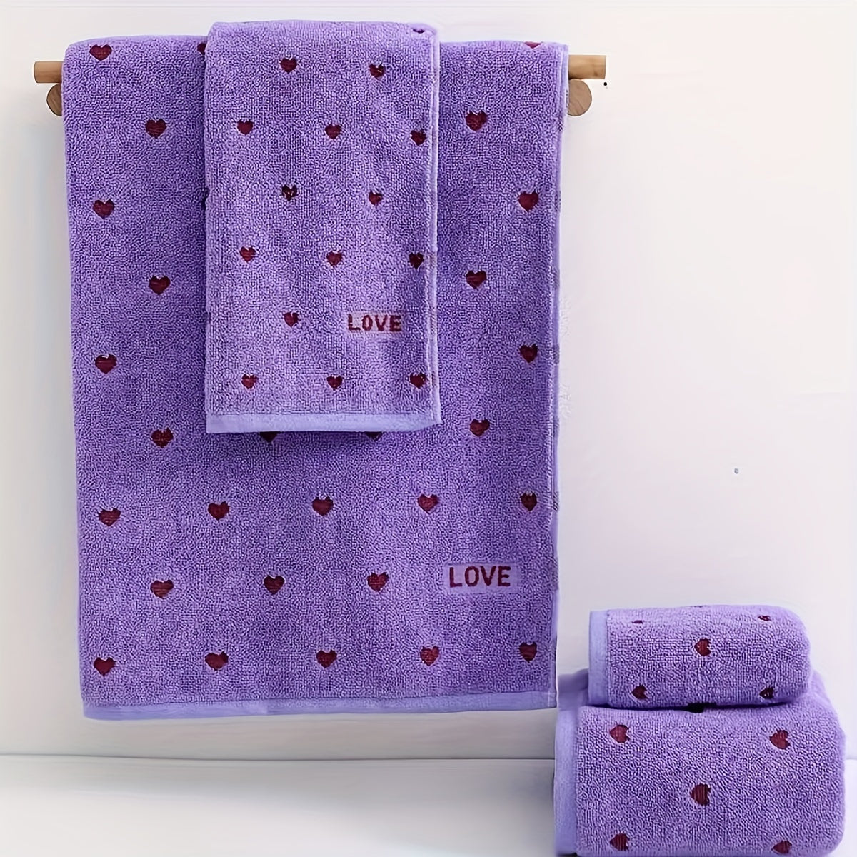 100% Cotton Towel Set with Heart Pattern, 2 pieces. Includes 1 hand towel (34x75cm) and 1 bath towel (70x140cm). Soft, absorbent, unscented. Great for couples, home use, and Valentine's Day