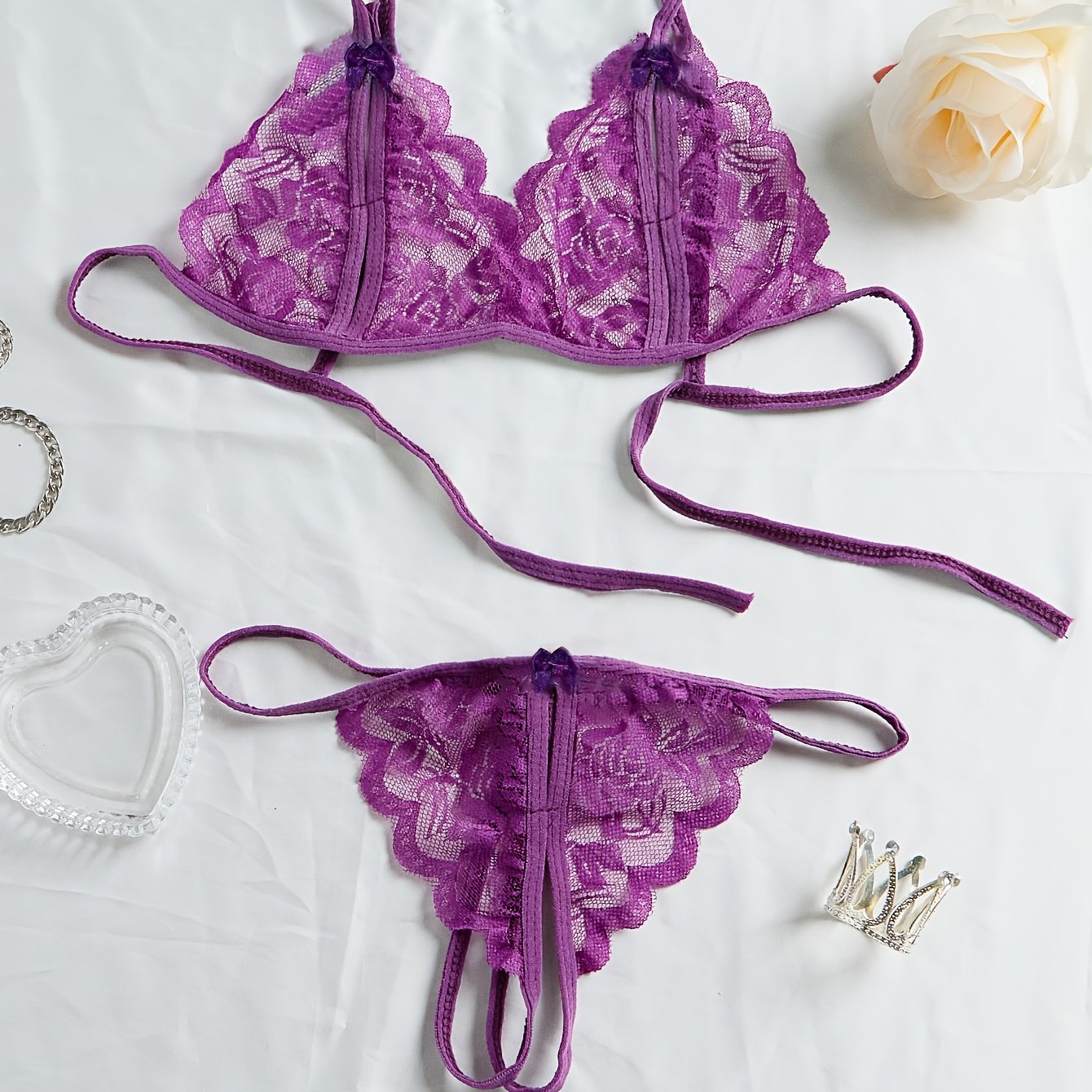 Fée Et Moi V-Neck Lingerie Set with Bra and Crotchless Panties