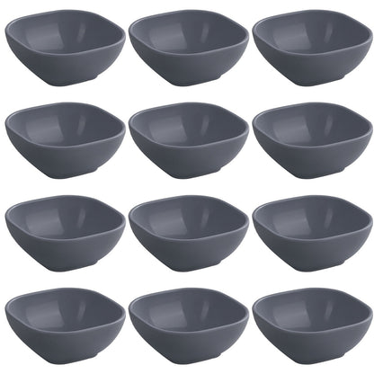 6 pack of 9.65 cm square dessert bowls made of rust-resistant polypropylene (PP). Ideal for serving condiments, jam, and side dishes in the home kitchen and dining.