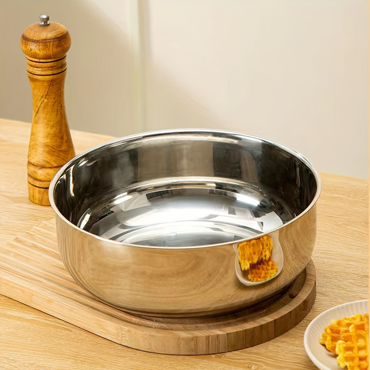 A practical kitchen set with a stainless steel basin, a spacious kneading bowl, a versatile vegetable washing basin, and a soup pot.