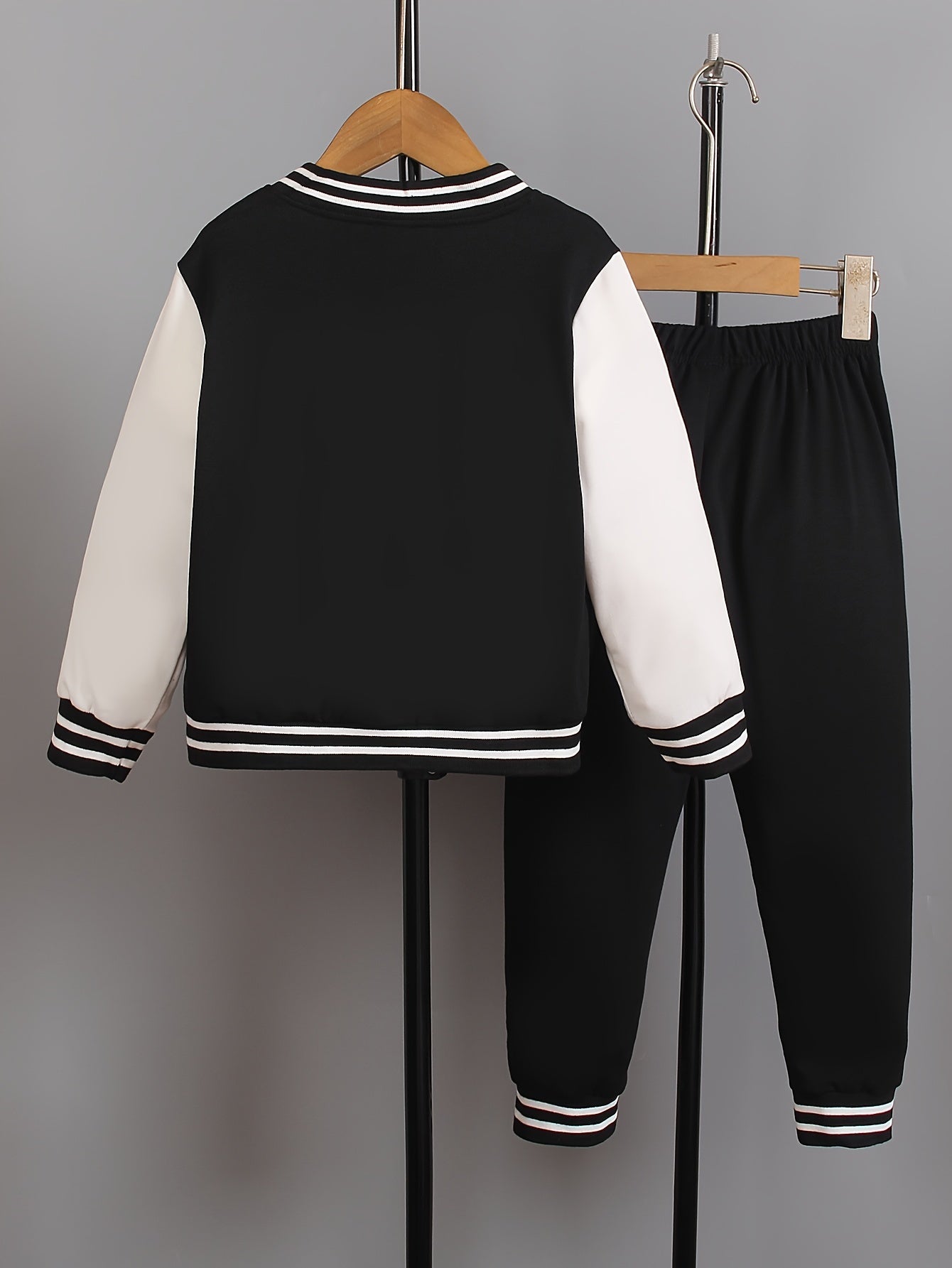 Boys' Lettered Top and Pants Set for Casual Autumn Sportswear