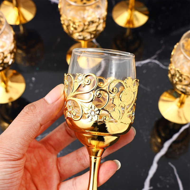 Elegant golden goblets with vintage European style, ideal for parties, weddings, and festivals. Hand wash only, reusable with floral pattern.