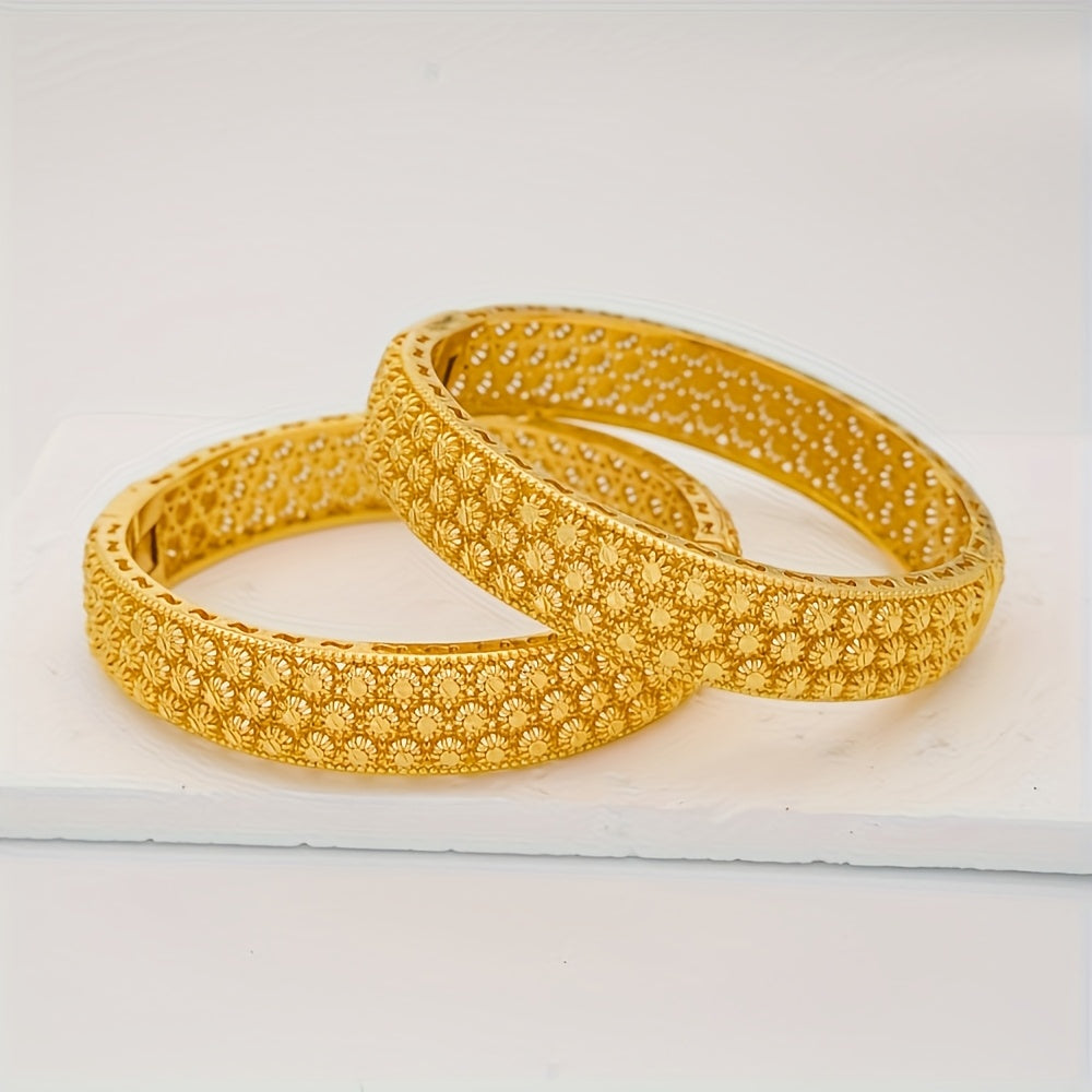 Golden Open Bracelet with Elegant Hollow Design - Perfect for Middle East festivals and as a gift for women. This fashionable hand ornament combines Dubai and European/American ethnic styles, making it a luxurious choice for brides.