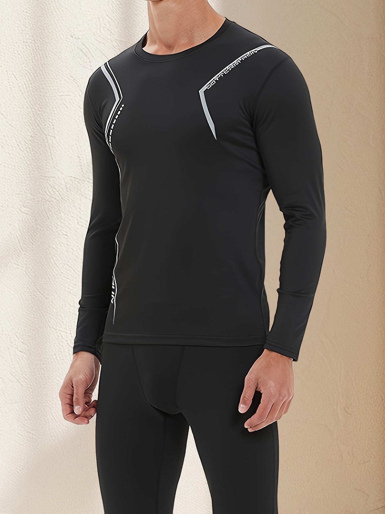 Men's Thermal Fleece-Lined Compression Shirt with Irregular Print Design for Outdoor Activities, Machine Washable