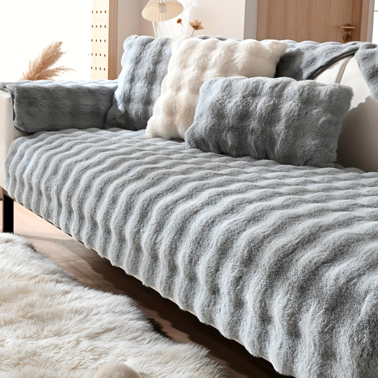 New Bubble Fleece Sofa Cover available in 8 colors with modern design, pet-friendly, and machine washable. Suitable for 2, 3, 4, and combination sofas, with 450-500g fabric weight and long pile fleece. No print, with other craftsmanship included.