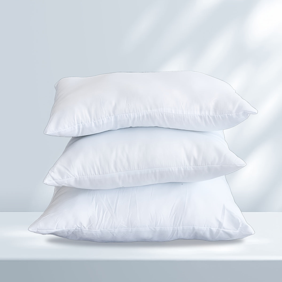 2 or 4 white pillow cores filled with soft polyester fiber, suitable for home decoration and various seating areas.