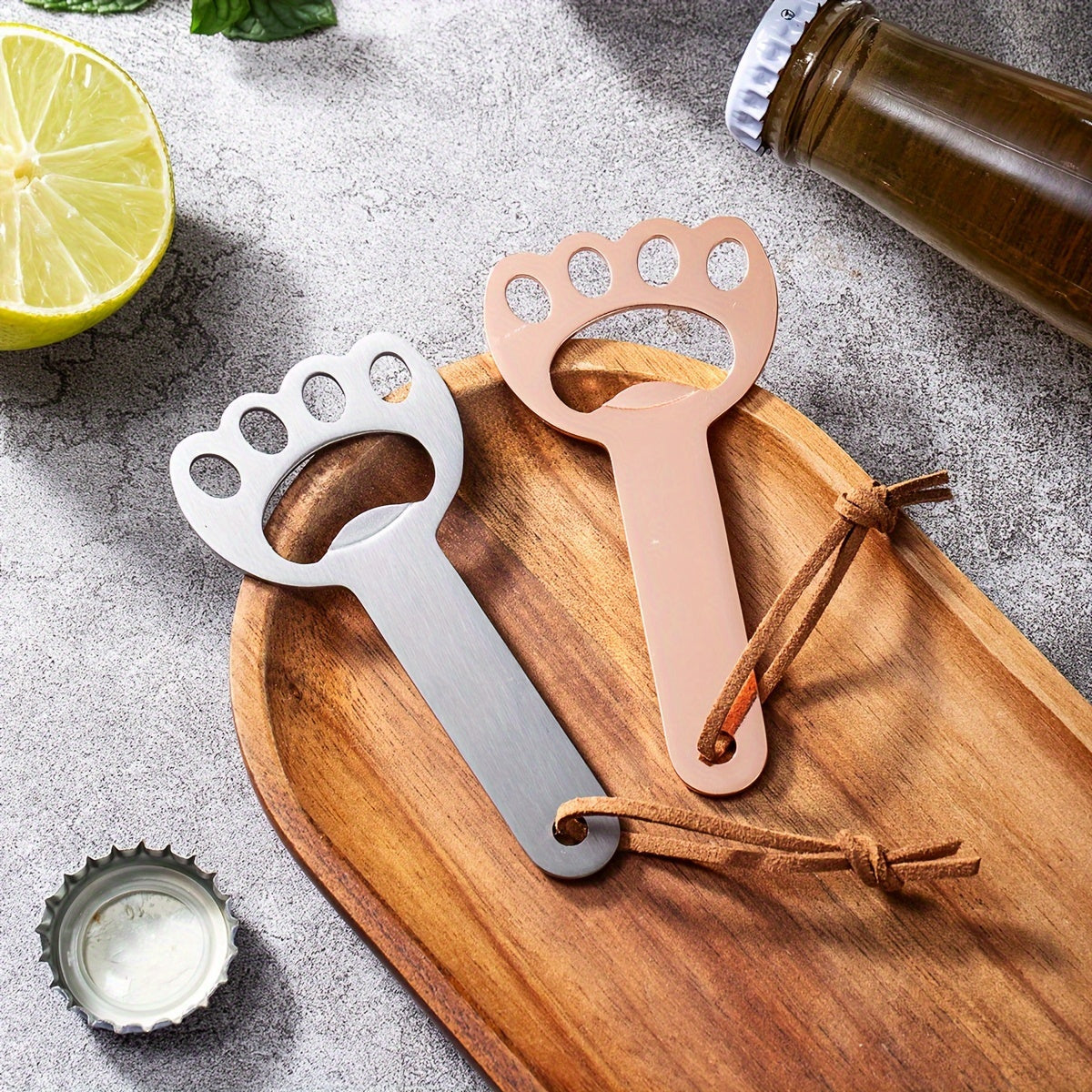 1pc Cat claw beer opener with wooden handle, stainless steel.