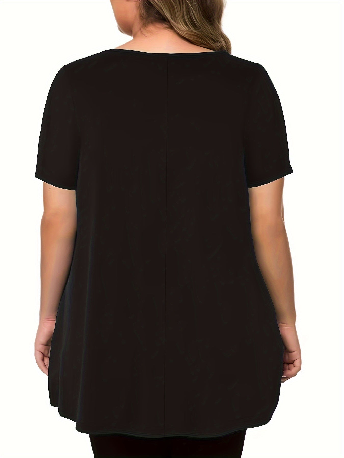 Loose-fitting round neck top for plus-size women.