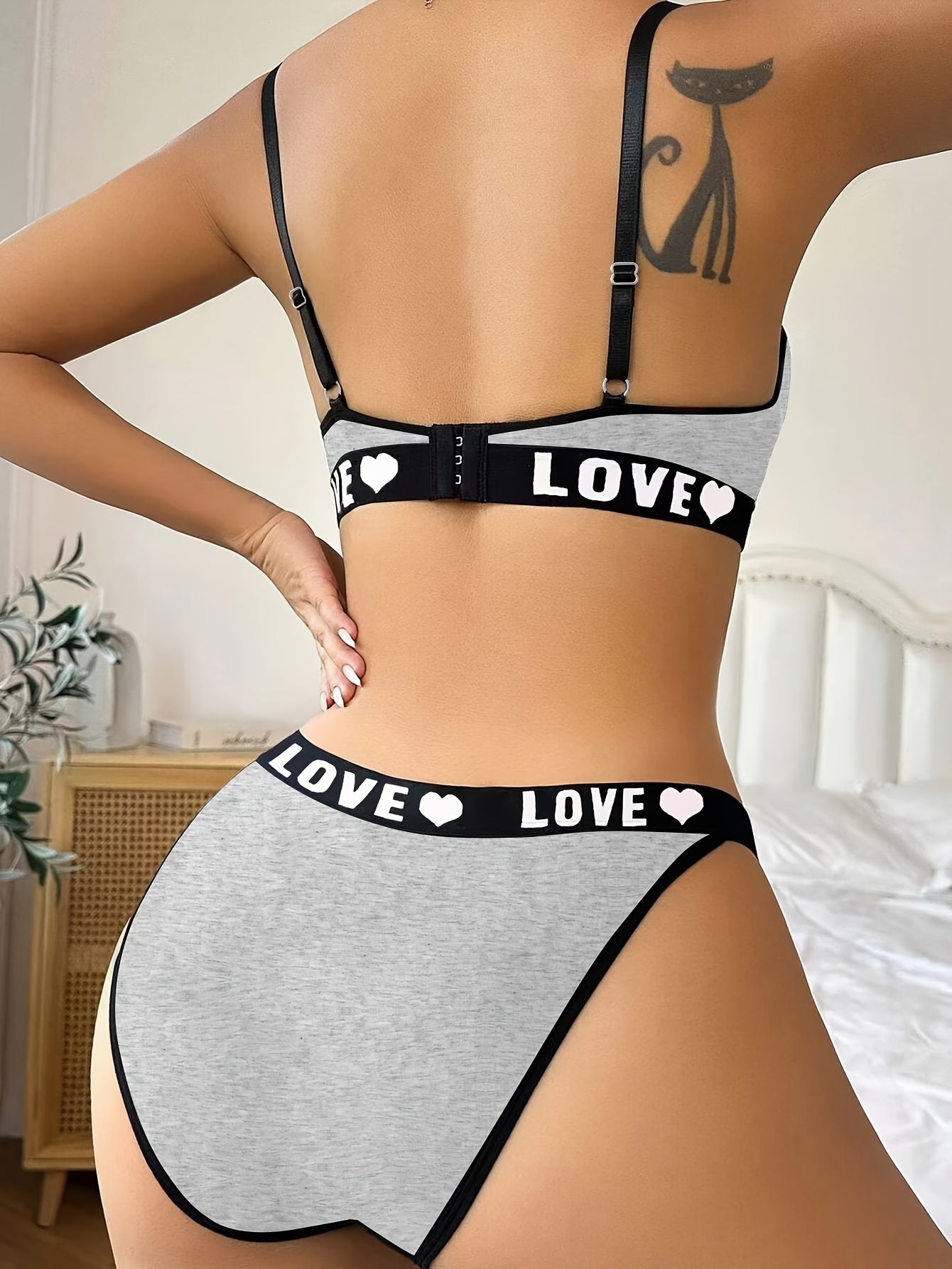 Letter print cami bra and panties set with contrast trim - sexy women's lingerie.