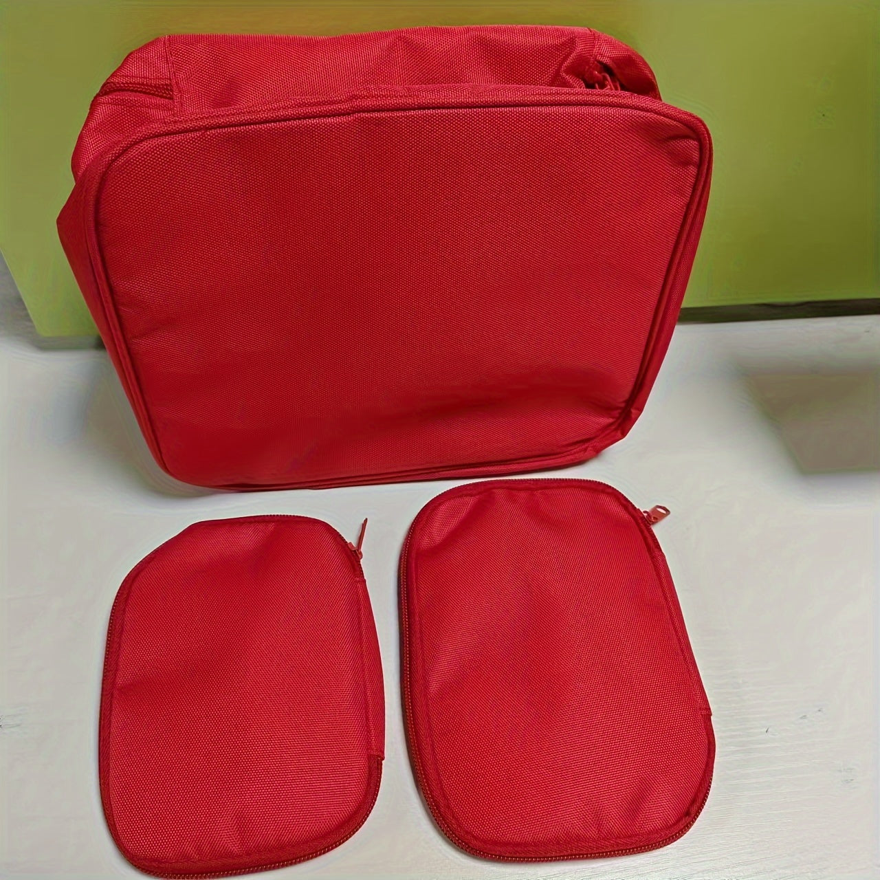 Travel in style with these 3 portable medicine storage bags, perfect for mothers on the go. These organizers are great for emergency situations and make a thoughtful gift for Christmas, Halloween, Thanksgiving, Valentine's Day, or Easter.