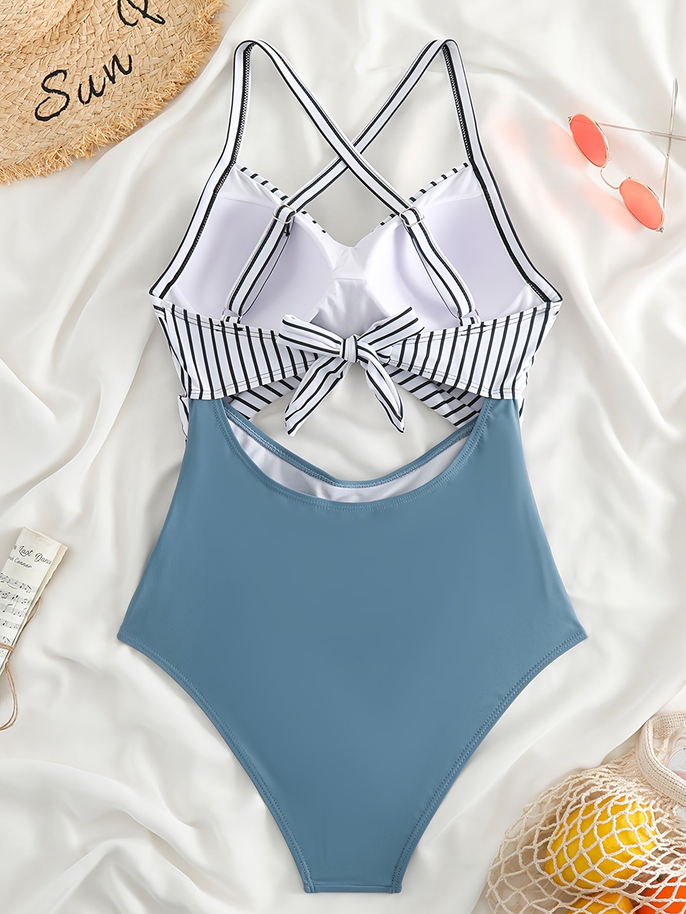 Striped Print Cut Out Twist One-piece Swimsuit with Criss Cross Tie Back, Stretchy Bathing Suit for Women.