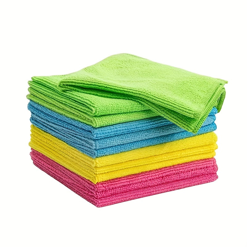 Pack of microfiber cleaning cloths made of woven polyester for a streak-free shine on various surfaces indoors and outdoors. These super absorbent towels are perfect for use in the bathroom, kitchen, patio, and more. Makes a great gift for Christmas or