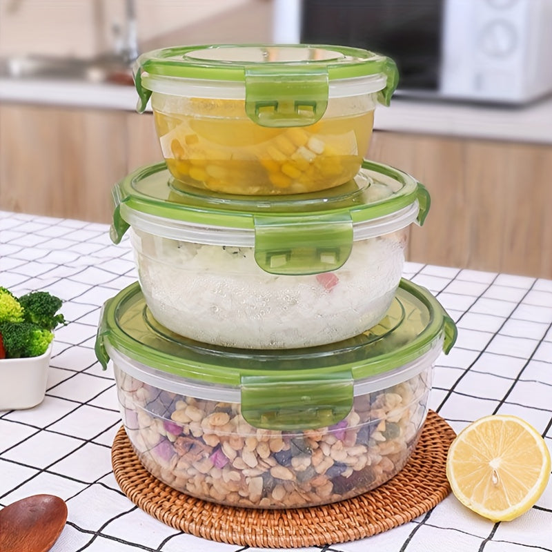 Set of 4 round plastic bowls with lids - microwave & outdoor safe, rust-proof, ideal for camping and refrigerator organization. Bento box design for sealed storage.