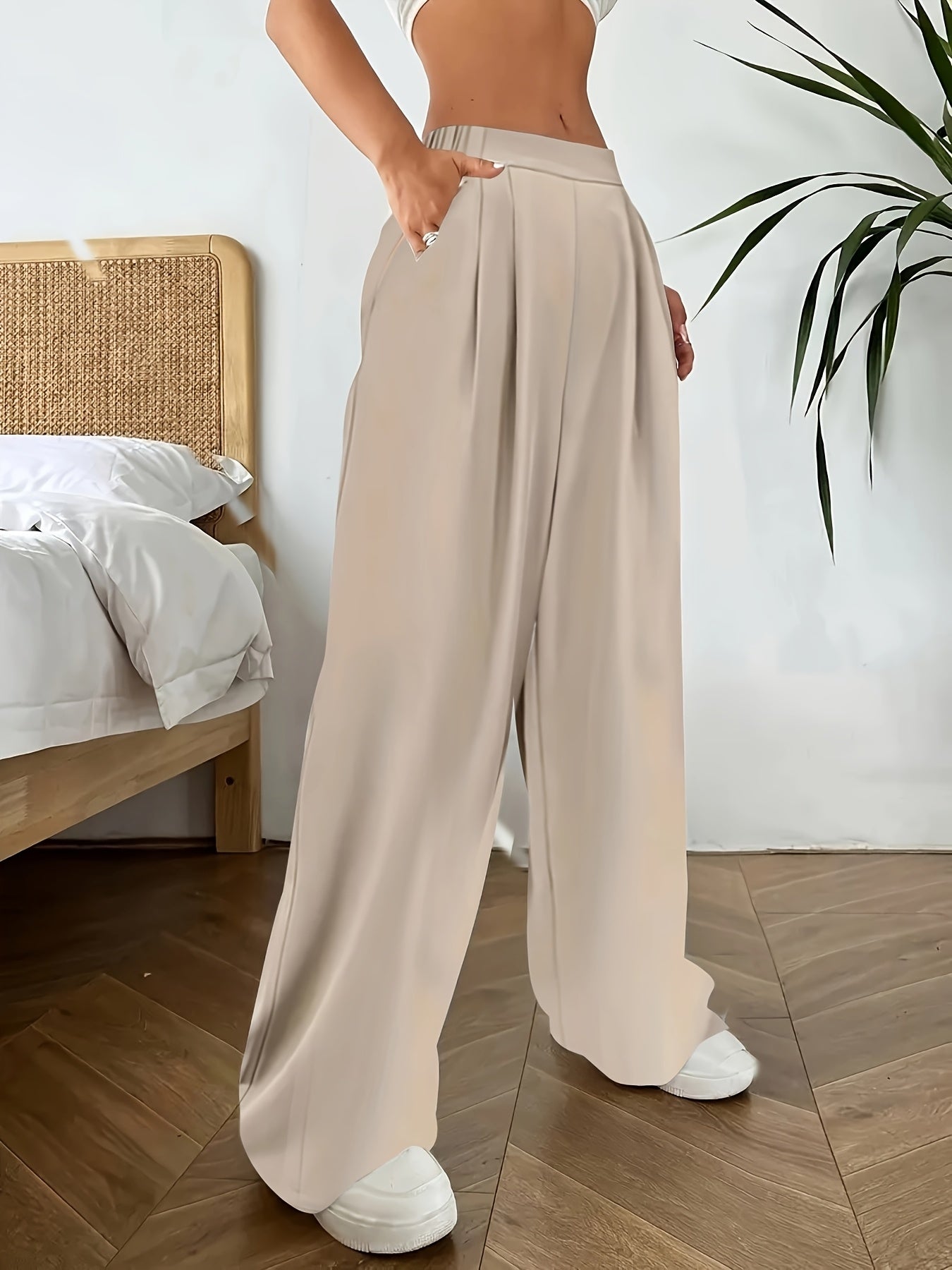 Women's High-Waist Loose Pants with Pleated Detail and Pockets, Machine Washable, Polyester Blend, Glossy Surface Fabric.