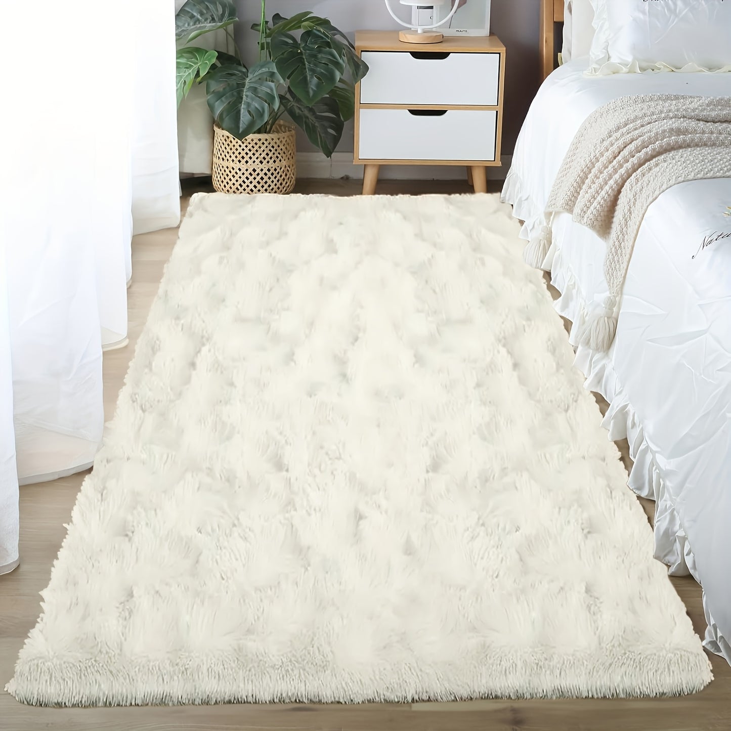 Soft plush drum carpet suitable for home decoration, dormitories, bedrooms, and living rooms; pet-friendly.