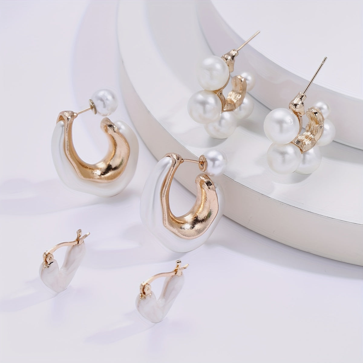 Exaggerate your style with this 6-piece set of French-designed love faux pearl C-shaped earrings. Featuring 3 pairs, these extravagant light luxury accessories are perfect for adding a touch of exotic flair to your daily outfits or party ensembles. Ideal