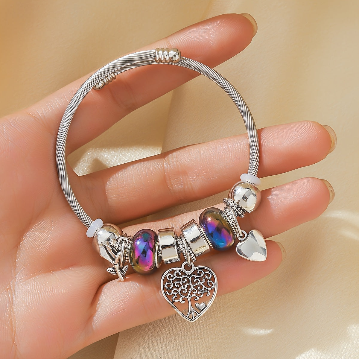 Bohemian-style Women's Fashion Bracelet with Love Beads and Rhinestones, Perfect for Banquets and Parties.