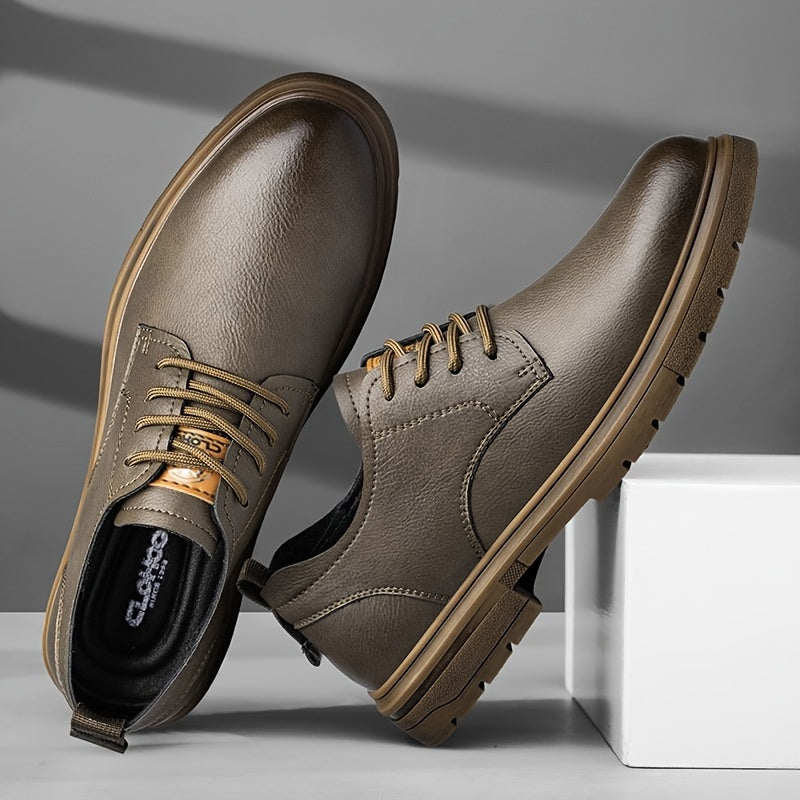 Men's split leather lace-up casual shoes with breathable and anti-skid soft soles, suitable for business office.