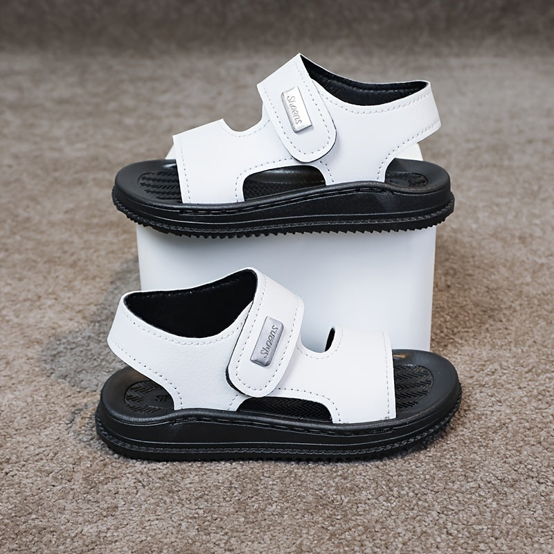 Boys' open-toe sandals that are both stylish and comfortable, perfect for indoor and outdoor beach use, with breathability and lightweight design.