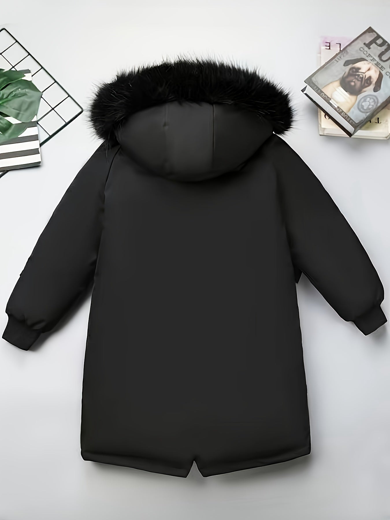 Thickened boys' winter coat with faux fur hood, warm and windproof, 100% polyester, perfect for outdoor play in cold weather.