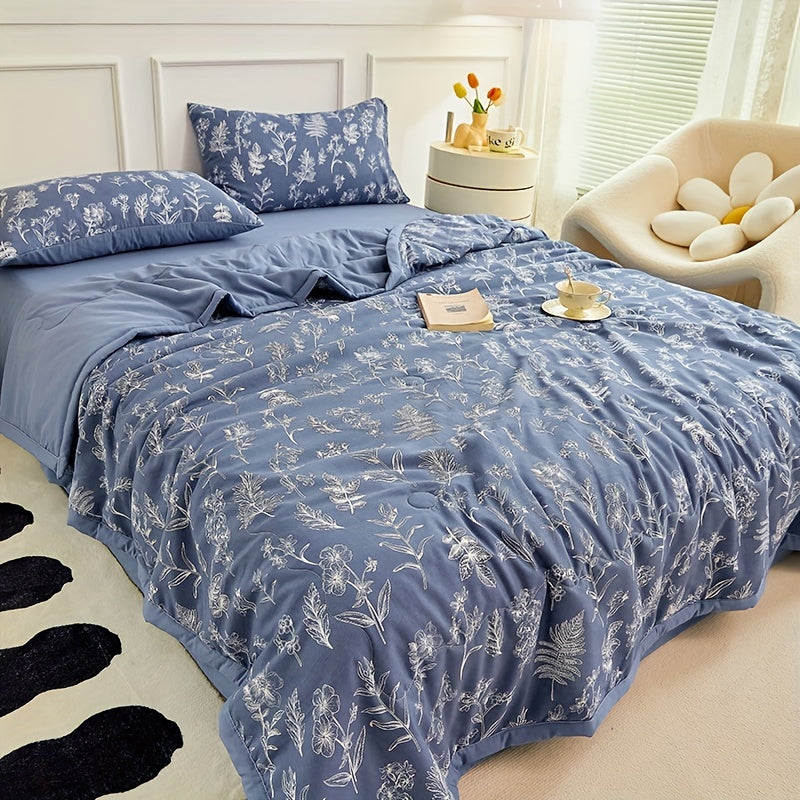 Summer Thin Quilt Set includes 1 quilt and 1-2 pillowcases made of soft and breathable 100% high-quality microfiber. Sheet or pillow insert not included.