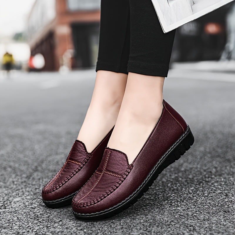 Women's flat mom shoes