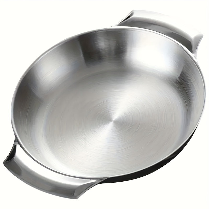 This stainless steel cooking pot is built with two convenient handles, making it versatile and easy to handle. It is heat-resistant and perfect for cooking seafood and hot pot dishes. Suitable for use in homes, restaurants, hotels, and small eateries