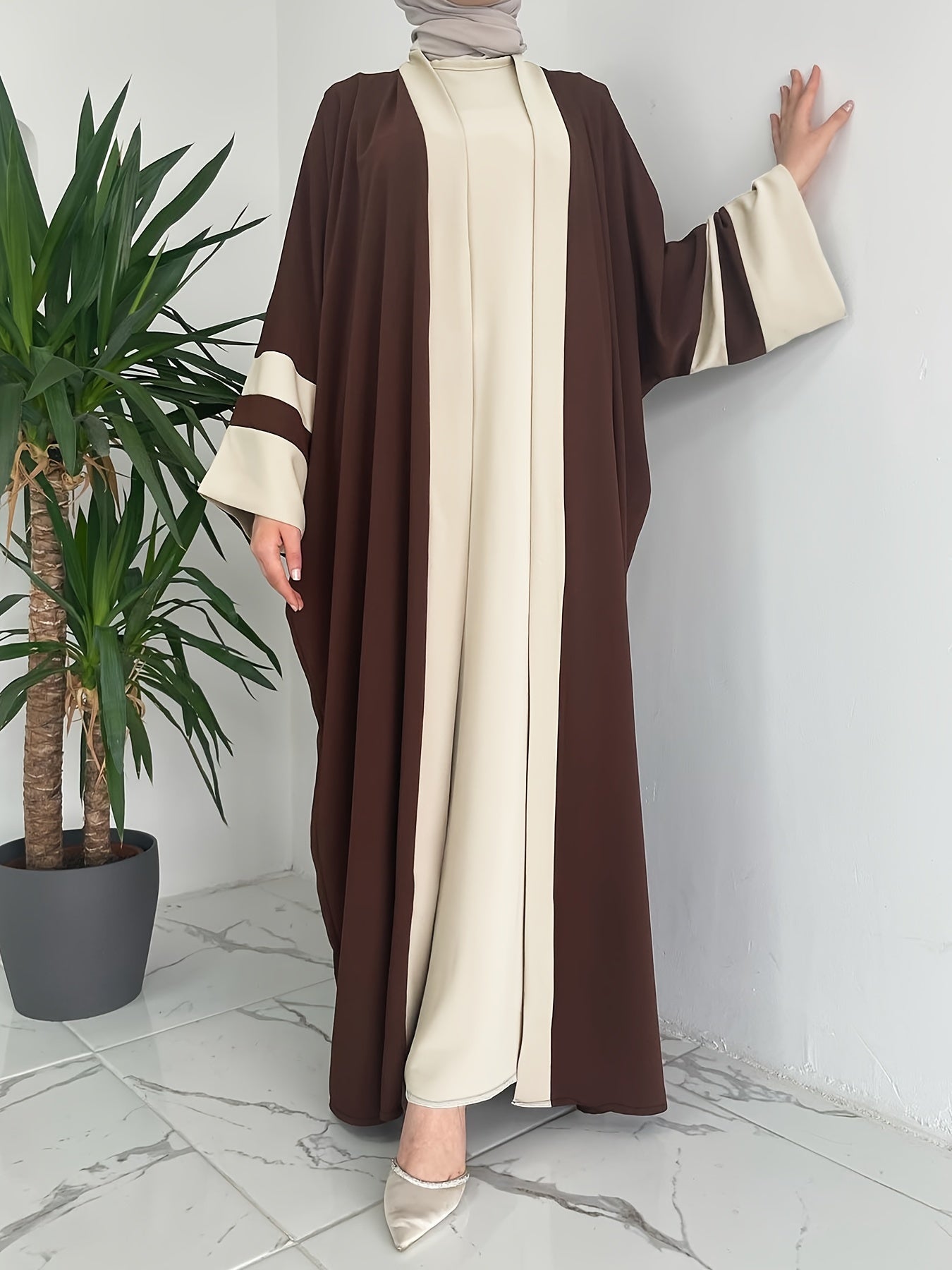 Stylish matching set: Crew neck tank dress and open front robe in a plain color kaftan style.