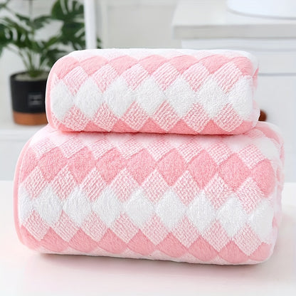 1-piece lattice towel set includes one hand towel and one bath towel. Absorbent and quick-drying face towel, with a super soft and skin-friendly bathing towel. Ideal bathroom supplies for home.