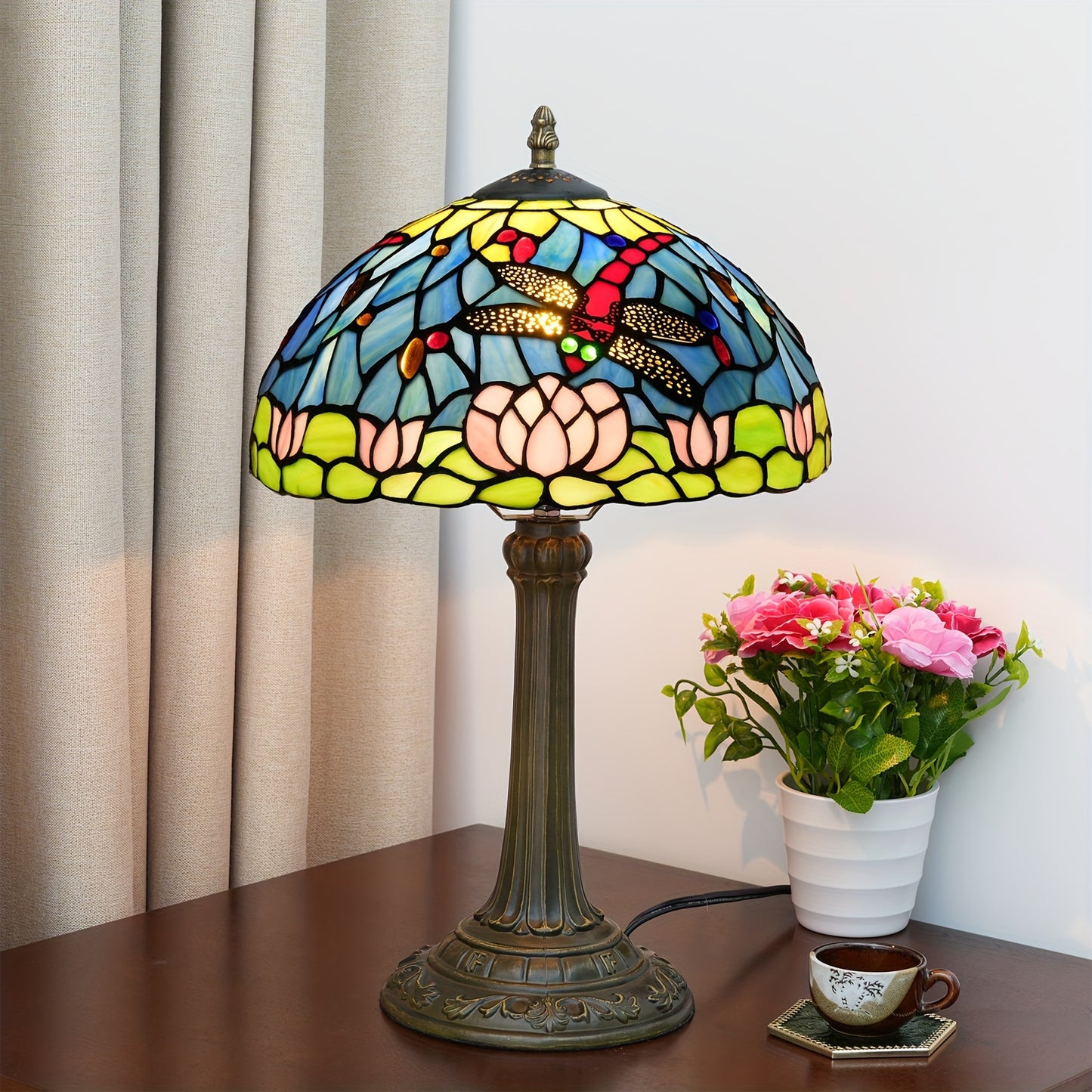 Handmade 12-inch glass desk lamp with green dragonfly pagoda shade and antique metal finish. Includes switch and 220-240V European plug. Perfect cozy bedside table lamp for various rooms in retro European countryside style. A creative gift idea.