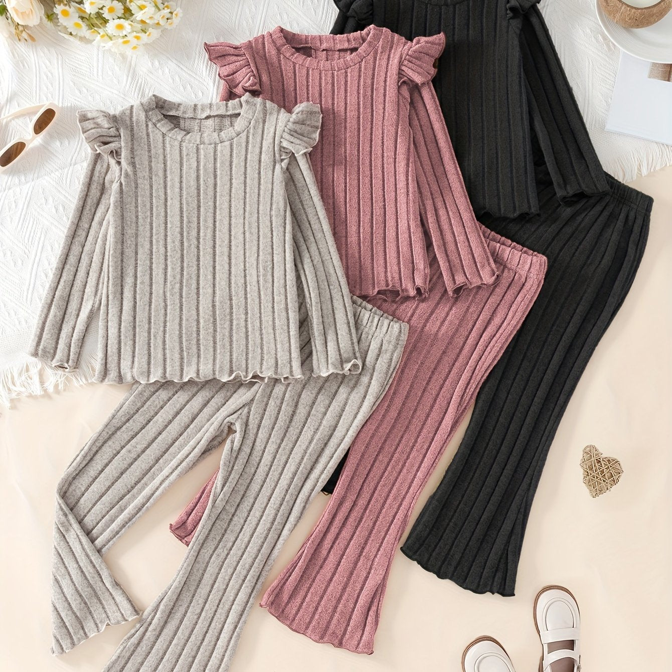 Girls' Sweet and Fashionable Long Sleeve Bell Pants Set with Wood Ear Ears 3 Sets for Spring and Autumn