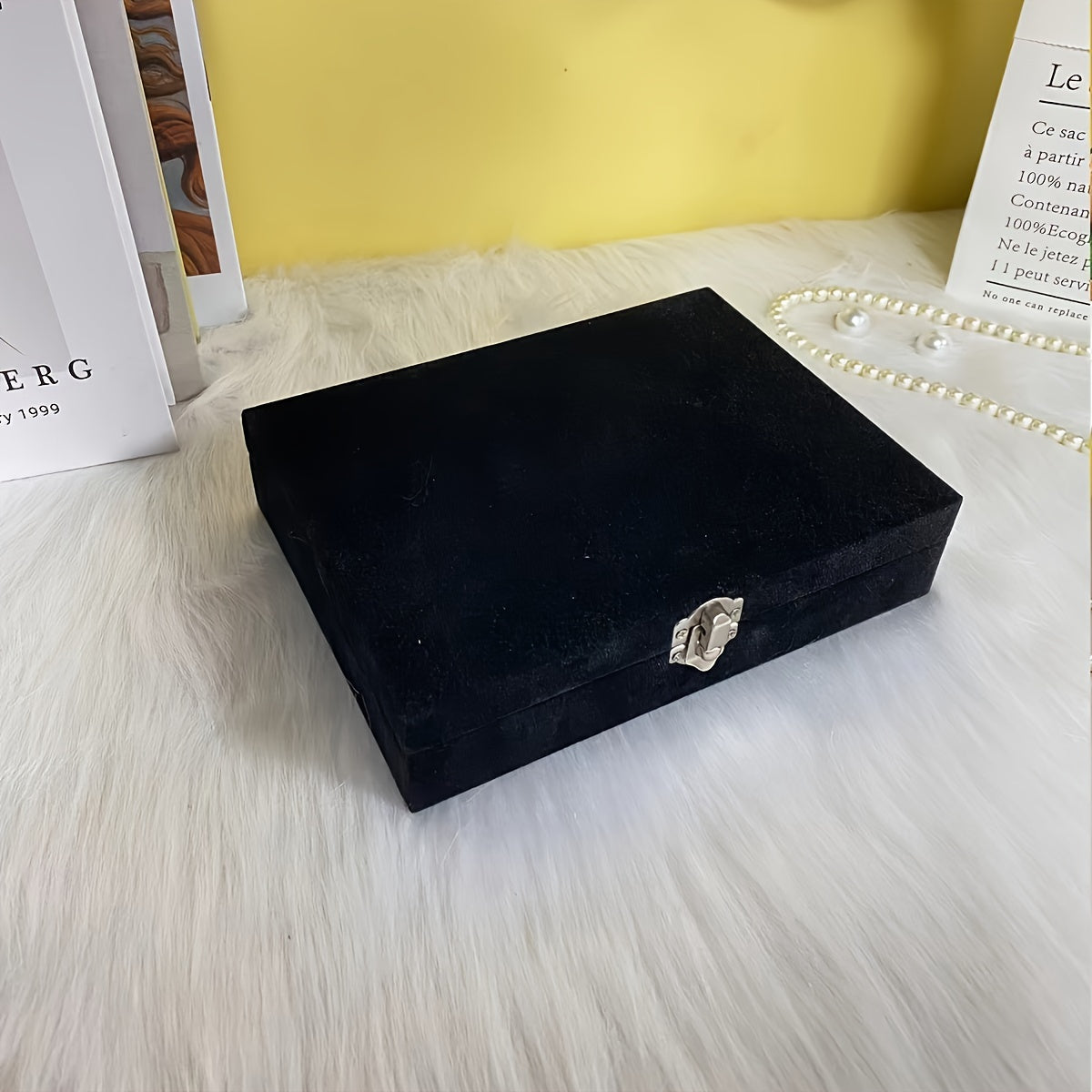 Velvet jewelry organizer box with flip cover for rings, necklaces, and accessories. Ideal gift for women and jewelry making. Great for display and packaging supplies. Perfect for beading